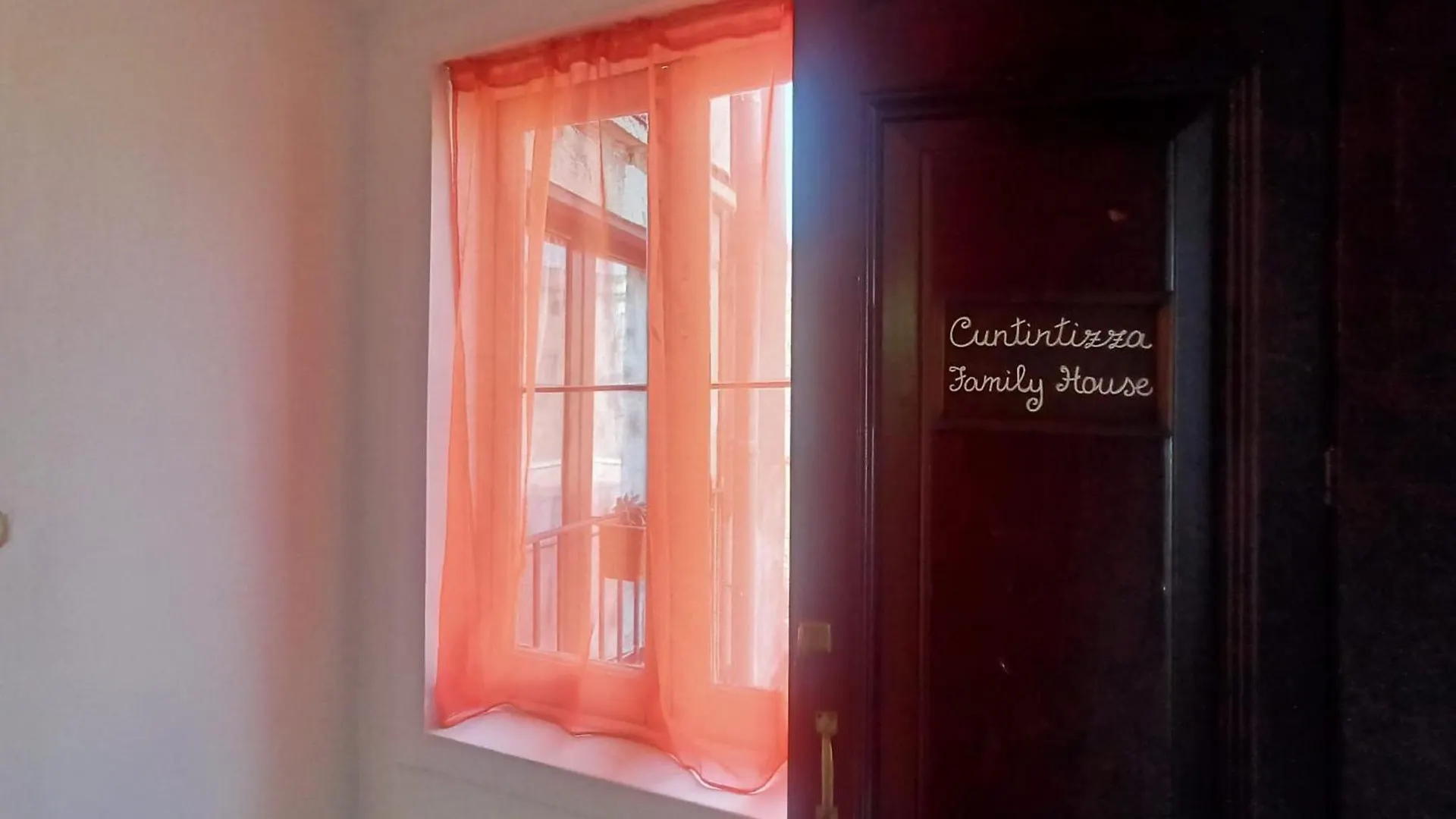 شقة Cuntintizza Family House كاتانيا إيطاليا