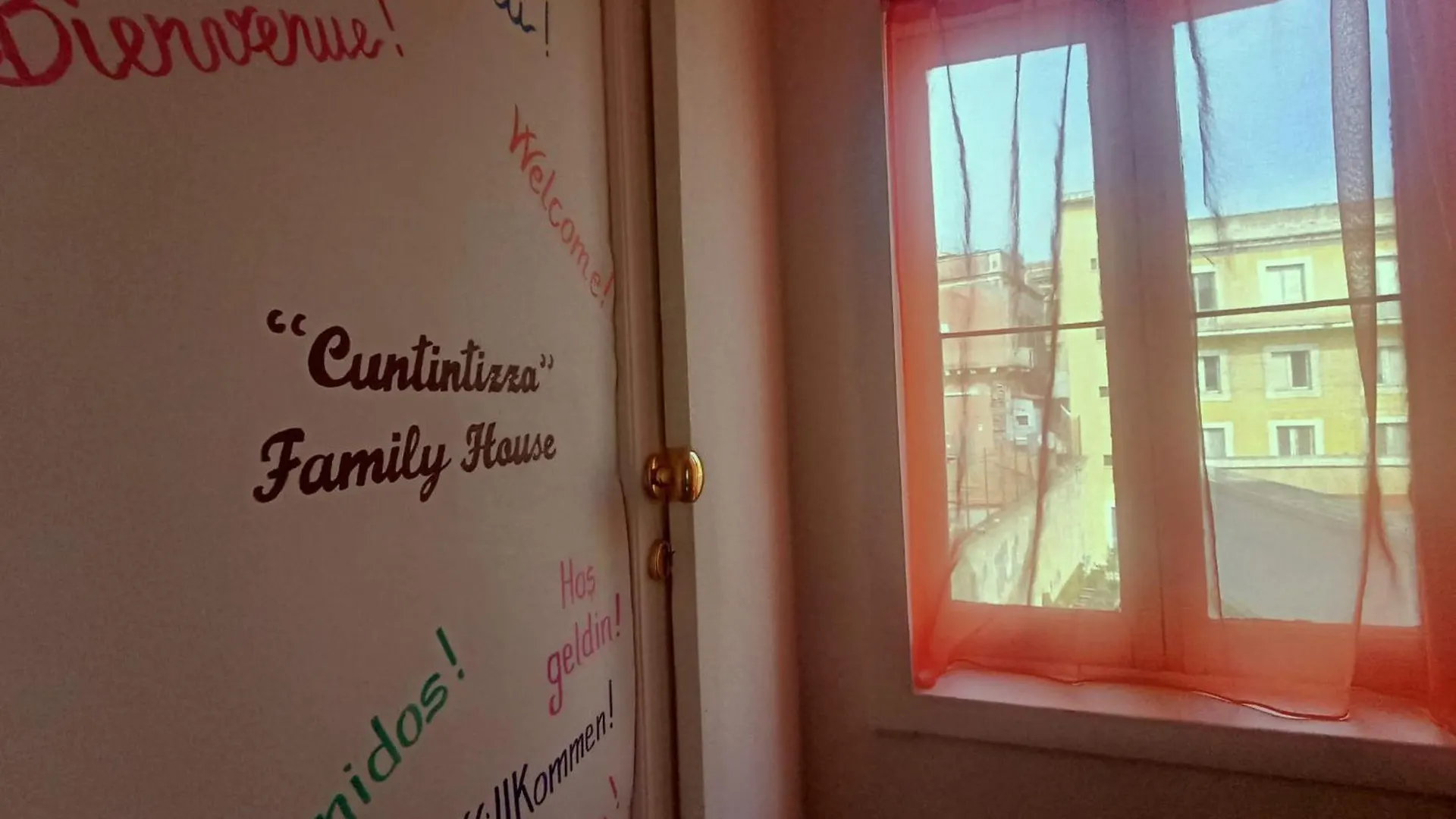 شقة Cuntintizza Family House كاتانيا 0*,